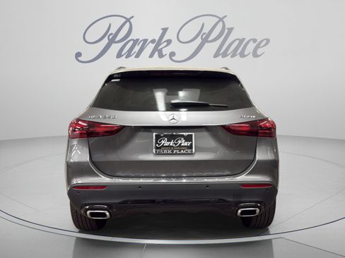 Used 2026 Mercedes-Benz GLA 250 4MATIC image 4
