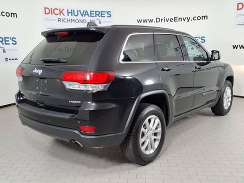 Used 2022 Jeep Grand Cherokee Laredo E AWD/4WD image 4