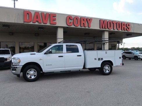 Used 2020 RAM 2500 Tradesman w/ Chrome Appearance Group image 1