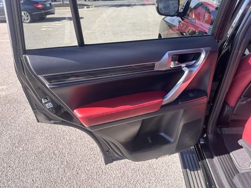 Used 2023 Lexus GX 460 Premium image 6