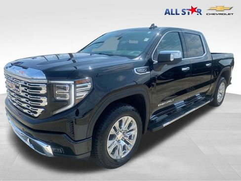 Used 2025 GMC Sierra 1500 Denali AWD/4WD image 1