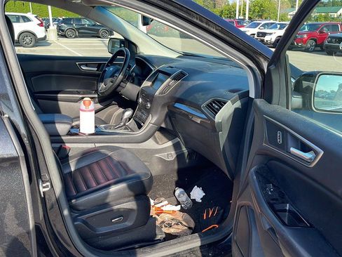 Used 2015 Ford Edge SEL w/ Equipment Group 201A AWD/4WD image 19