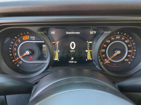 Used 2026 Jeep Wrangler Sport S image 9