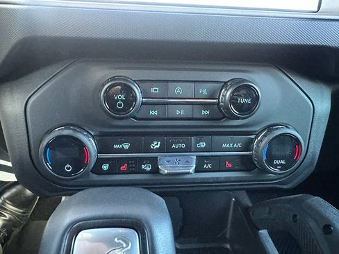 Used 2024 Ford Bronco Raptor image 14