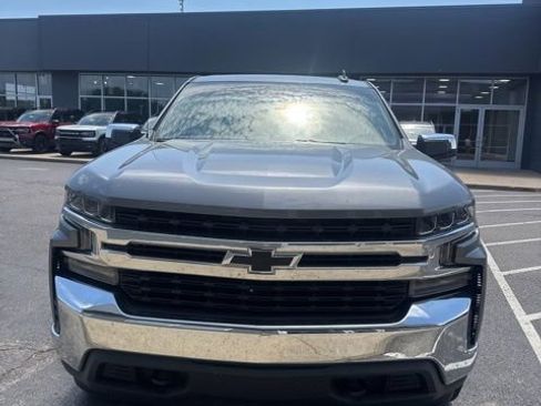 Used 2021 Chevrolet Silverado 1500 LT w/ LPO, Dark Essentials Package AWD/4WD image 10