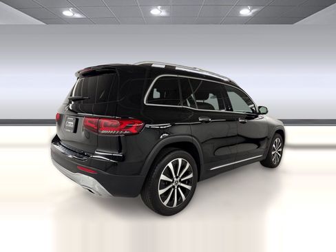 Used 2022 Mercedes-Benz GLB 250 image 9