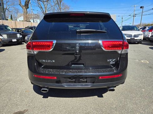 Used 2015 Lincoln MKX AWD w/ Equipment Group 102A image 8