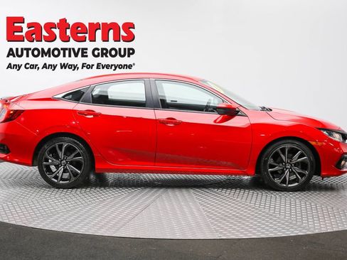 Used 2019 Honda Civic Sport image 4