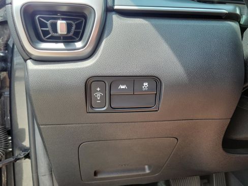 Used 2021 Kia Sorento S FWD image 19