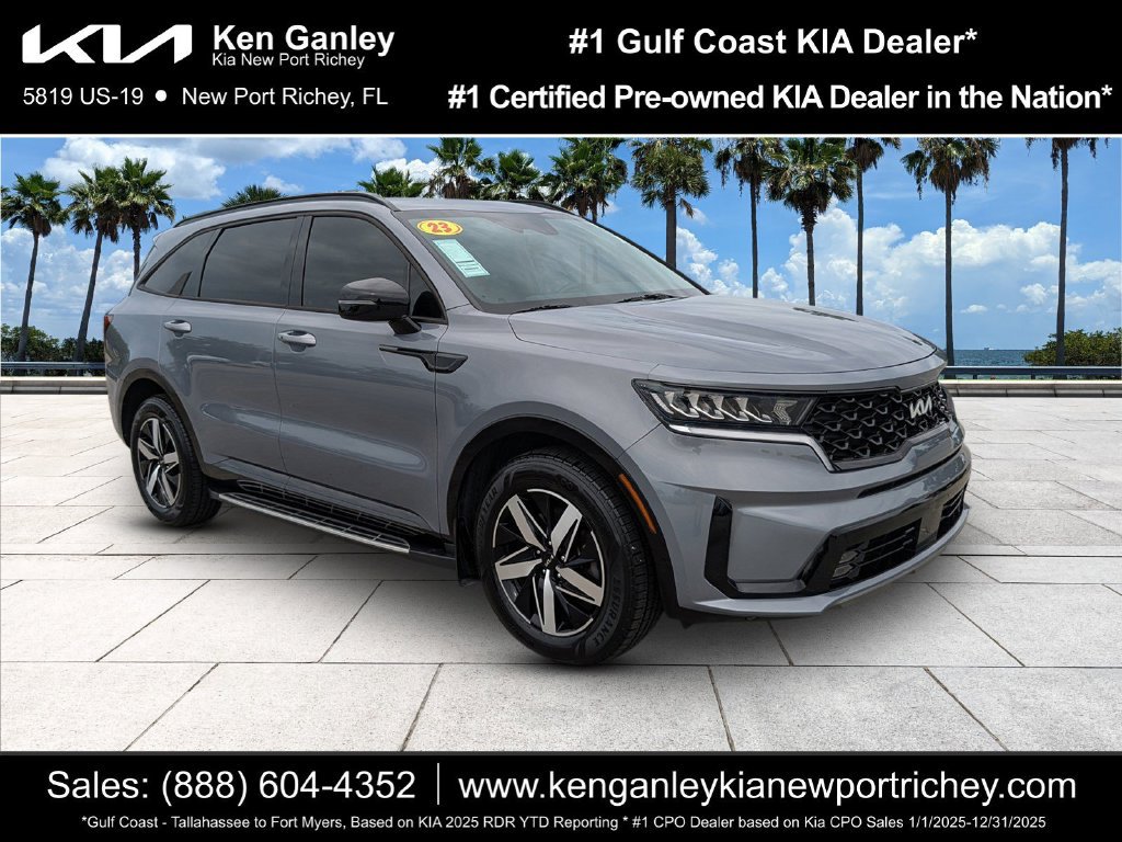 Certified 2023 Kia Sorento EX FWD image 1