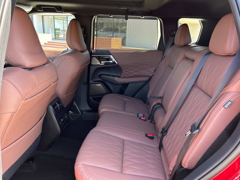 New 2025 Mitsubishi Outlander SEL image 22