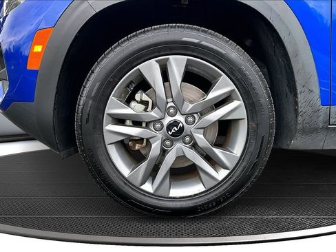 Used 2023 Kia Seltos LX image 34