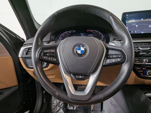 Certified 2023 BMW 530i xDrive w/ Premium Package image 32