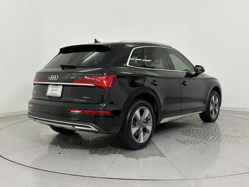 Used 2023 Audi Q5 2.0T Premium Plus w/ Premium Plus Package AWD/4WD image 9