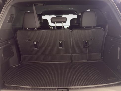Used 2026 Chevrolet Traverse LT w/ Driver Confidence Package FWD image 14
