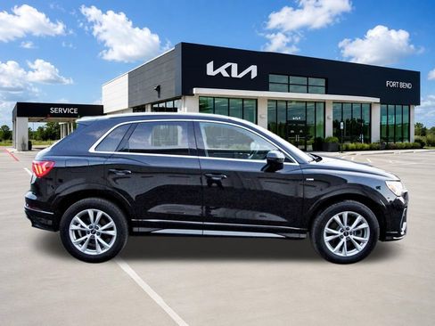 Used 2022 Audi Q3 2.0T Premium Plus w/ Premium Plus Package AWD/4WD image 4
