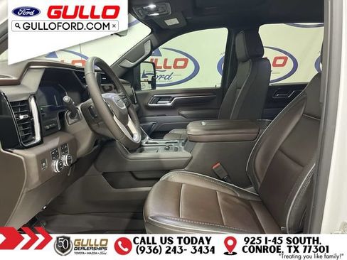 Used 2024 GMC Sierra 3500 Denali w/ Denali Reserve Package AWD/4WD image 29