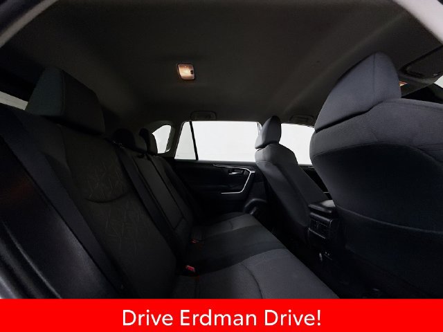 Used 2021 Toyota RAV4 XLE FWD image 28