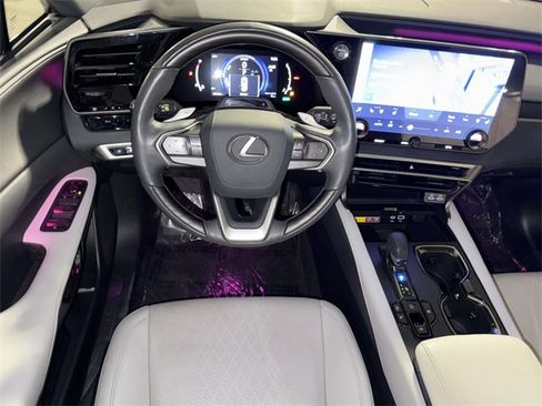 Certified 2023 Lexus RX 350h image 4
