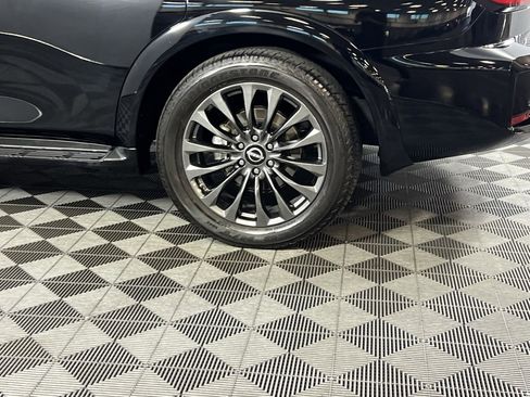 Used 2024 Nissan Armada Platinum w/ Cargo Package image 10