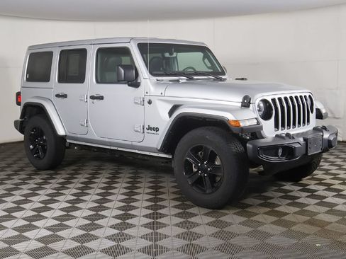 Used 2023 Jeep Wrangler Unlimited Sahara AWD/4WD image 46