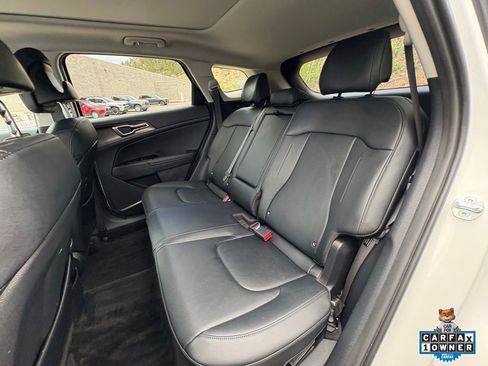 Used 2025 Kia Sportage EX w/ EX Premium Package AWD/4WD image 26