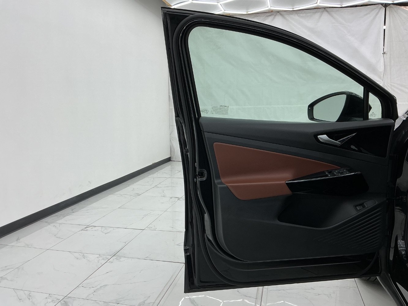 Used 2021 Volkswagen ID.4 Pro S RWD image 18
