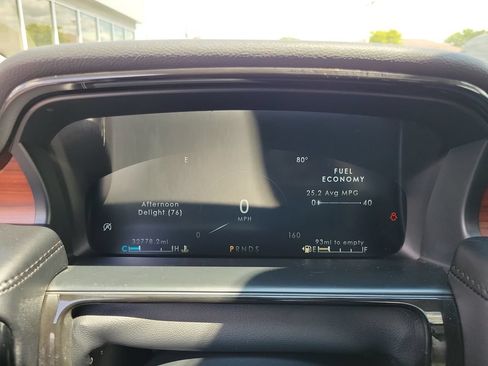 Certified 2023 Lincoln Nautilus Reserve w/ Class II Trailer Tow Package AWD/4WD image 26