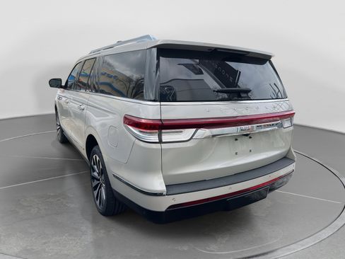 Used 2023 Lincoln Navigator L Reserve image 5