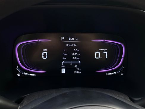 Used 2025 Kia Soul LX FWD image 22