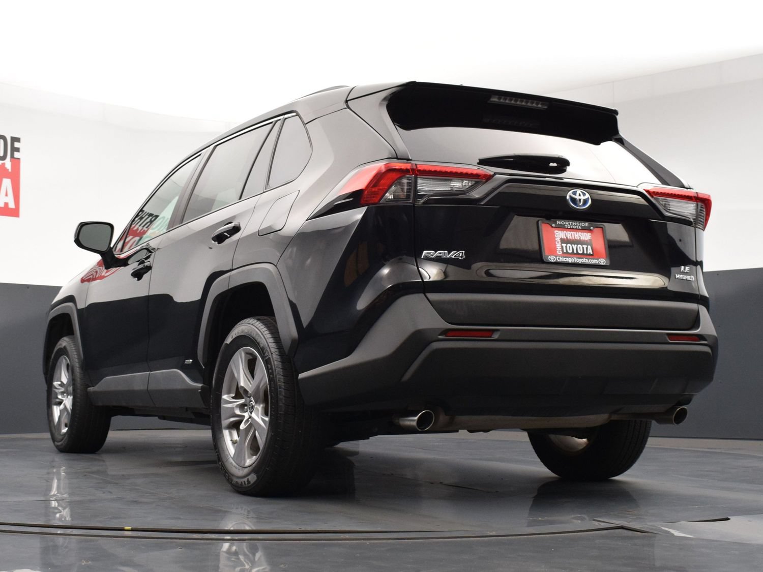 Used 2022 Toyota RAV4 LE AWD/4WD image 26