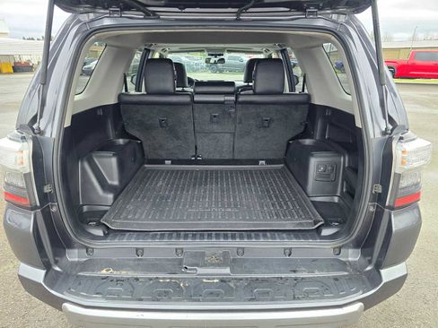 Used 2018 Toyota 4Runner TRD Off-Road Premium image 13