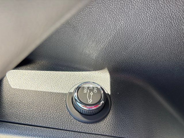 Used 2023 Cadillac XT5 Luxury w/ LPO, Floor Liner Package FWD image 23