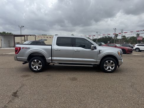 Used 2022 Ford F150 XLT w/ Equipment Group 302A High AWD/4WD image 4