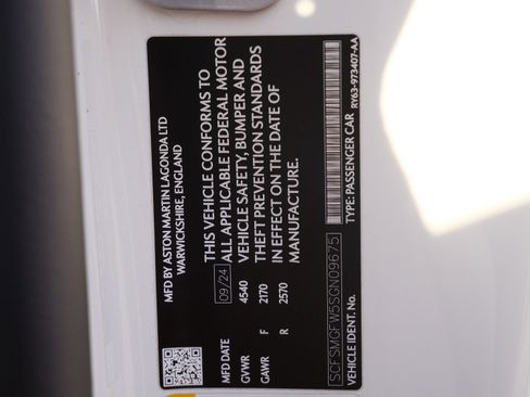 Used 2025 Aston Martin V8 Vantage Coupe image 23