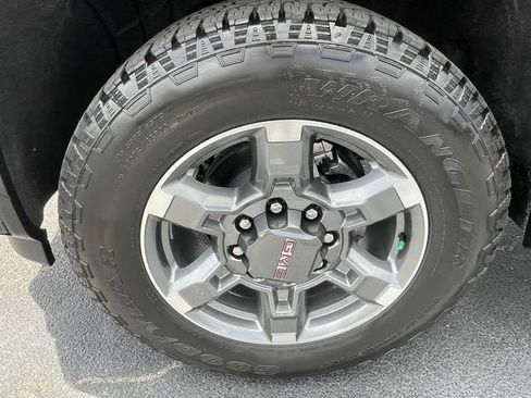 New 2025 GMC Sierra 2500 SLT w/ SLT Premium Package image 6