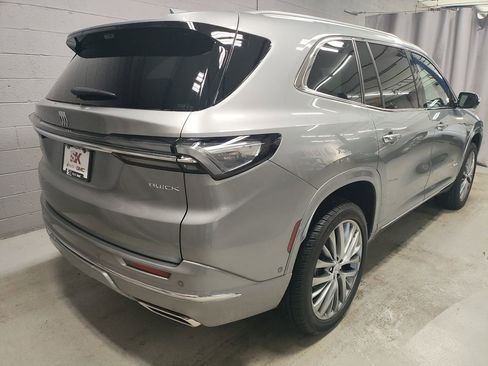New 2026 Buick Enclave Avenir w/ Super Cruise Package image 2