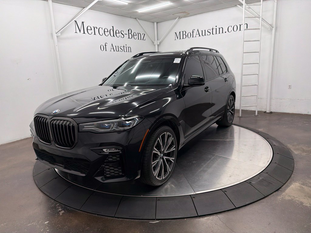 Used 2022 BMW X7 M50i AWD/4WD image 3