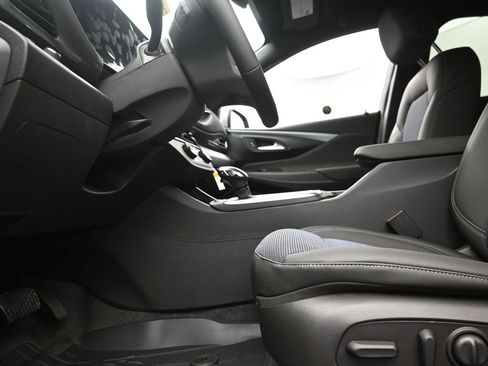 New 2026 Buick Envista Sport Touring w/ Convenience I Package FWD image 17