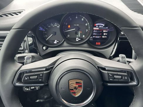 New 2026 Porsche Macan image 20