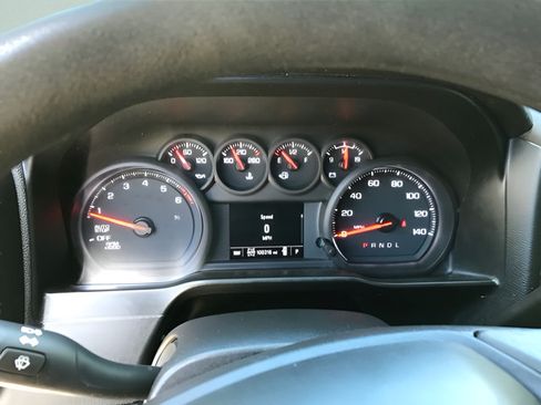 Used 2021 Chevrolet Silverado 1500 Custom AWD/4WD image 14