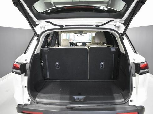 Used 2025 INFINITI QX60 Luxe image 36