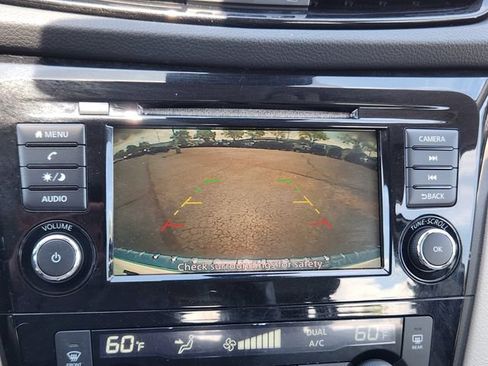 Used 2020 Nissan Rogue Sport SV w/ All-Weather Package AWD/4WD image 14