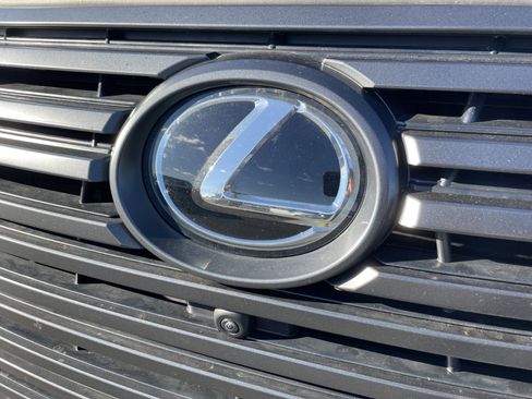 Used 2024 Lexus LX 600 4WD w/ Luxury Package image 34