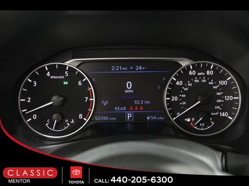 Used 2024 Nissan Altima 2.5 SV FWD image 8