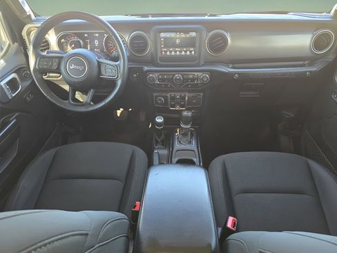 Used 2020 Jeep Wrangler Unlimited Sport image 26