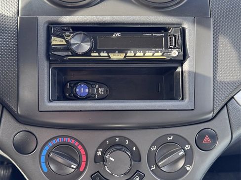 Used 2011 Chevrolet Aveo LT image 13