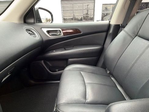 Used 2013 Nissan Pathfinder SL image 26