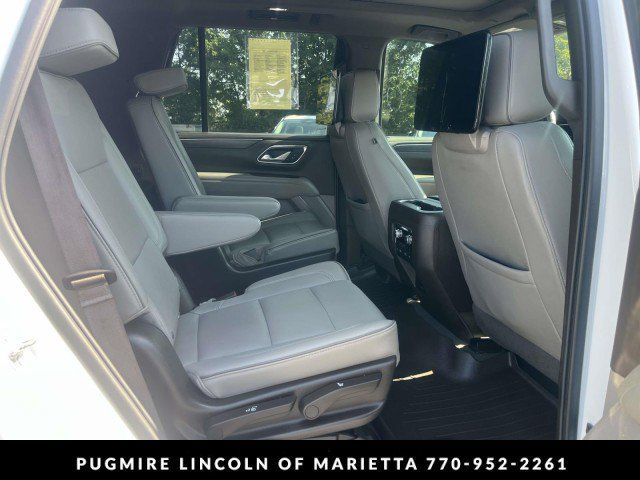 Used 2022 GMC Yukon SLT w/ SLT Premium Package AWD/4WD image 14