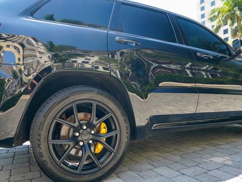 Used 2018 Jeep Grand Cherokee Trackhawk AWD/4WD image 30